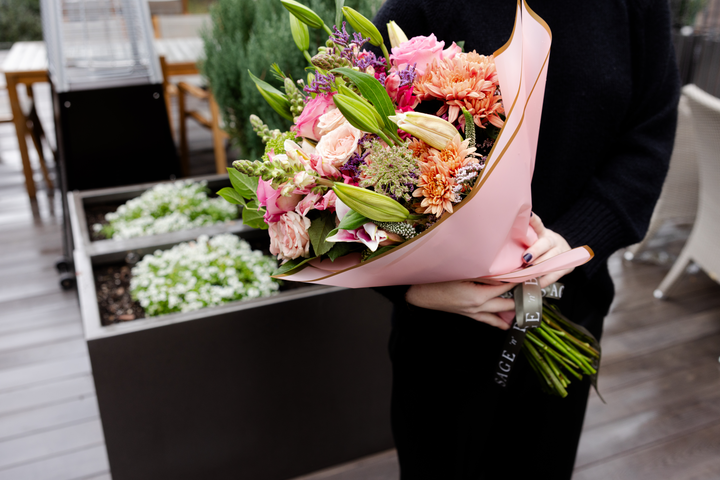 Large Hand-Tied Mixed Bouquet