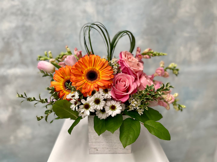 Summer Sweetheart Arrangement